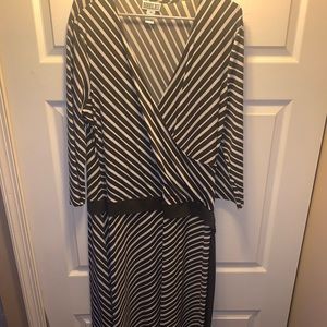 Low cut women’s dress, Robbie Bee size 16